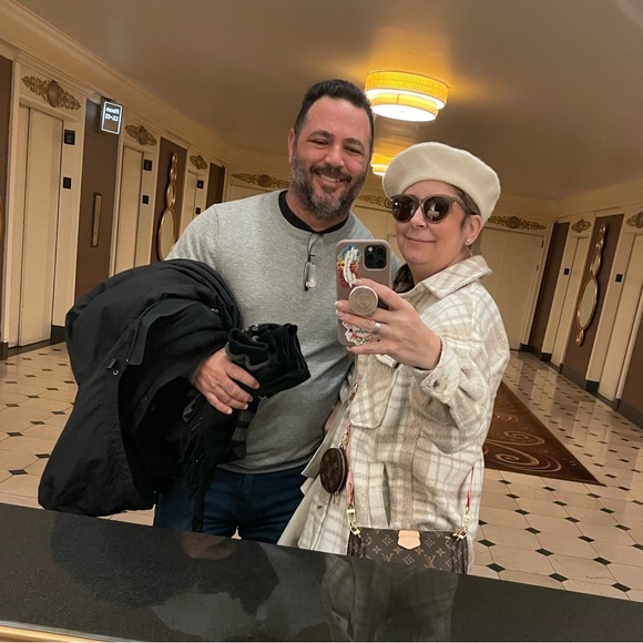 Meet the Posher “A girl should be two things:classy and fabulous."
- Coco Chanel - Picture 4 of 16